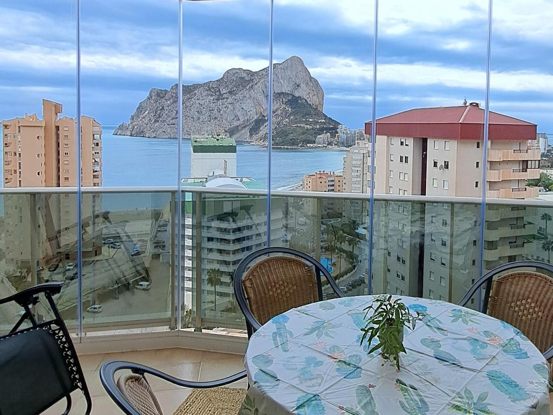 Esmeralda Seaview Apartament
